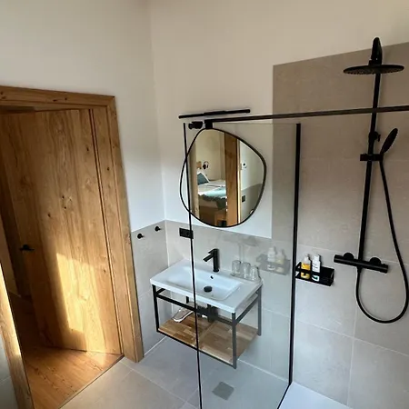 Weinquartier - Weinrebenblick Kleindienst Oda ve Kahvaltı *